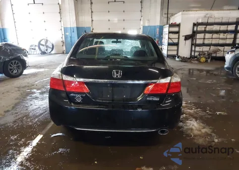2015 Honda Accord Lx z USA, uszkodzony, nr VIN 1HGCR2F34FA019879